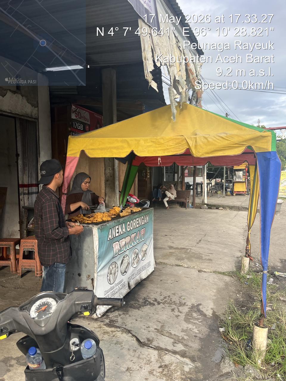 Jualan Gorengan